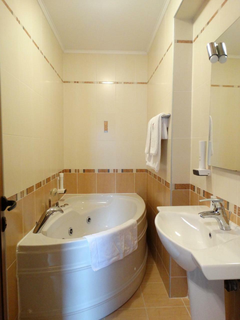 Vesta Hotel Μοντάνα Εξωτερικό φωτογραφία