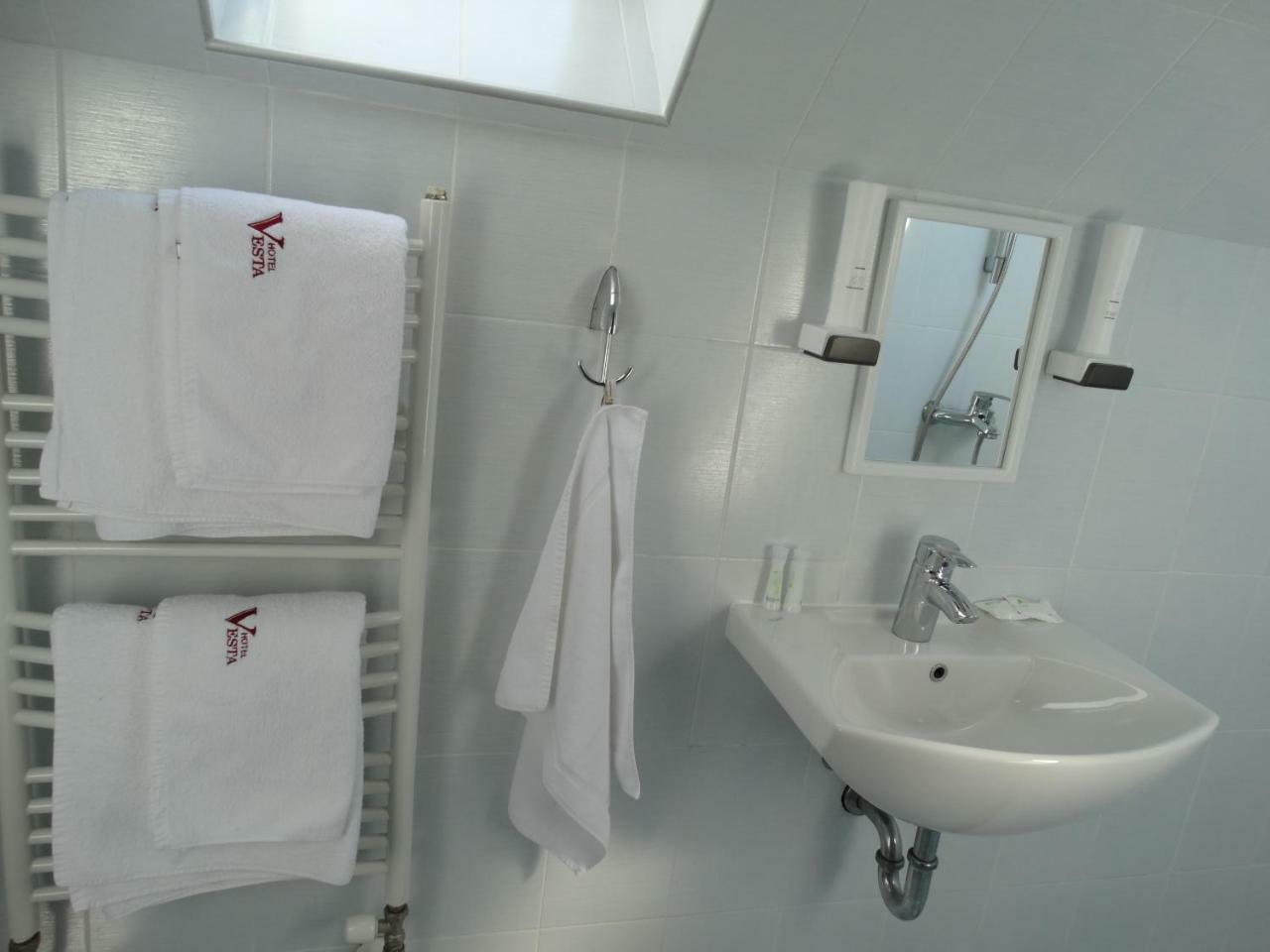 Vesta Hotel Μοντάνα Εξωτερικό φωτογραφία